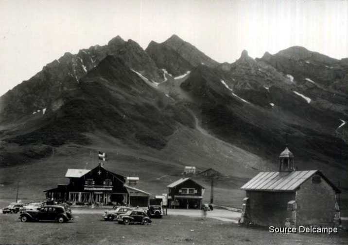 73 Col Des Aravis Hotel des Rhododendon et Chapelle Sainte Anne I.jpg